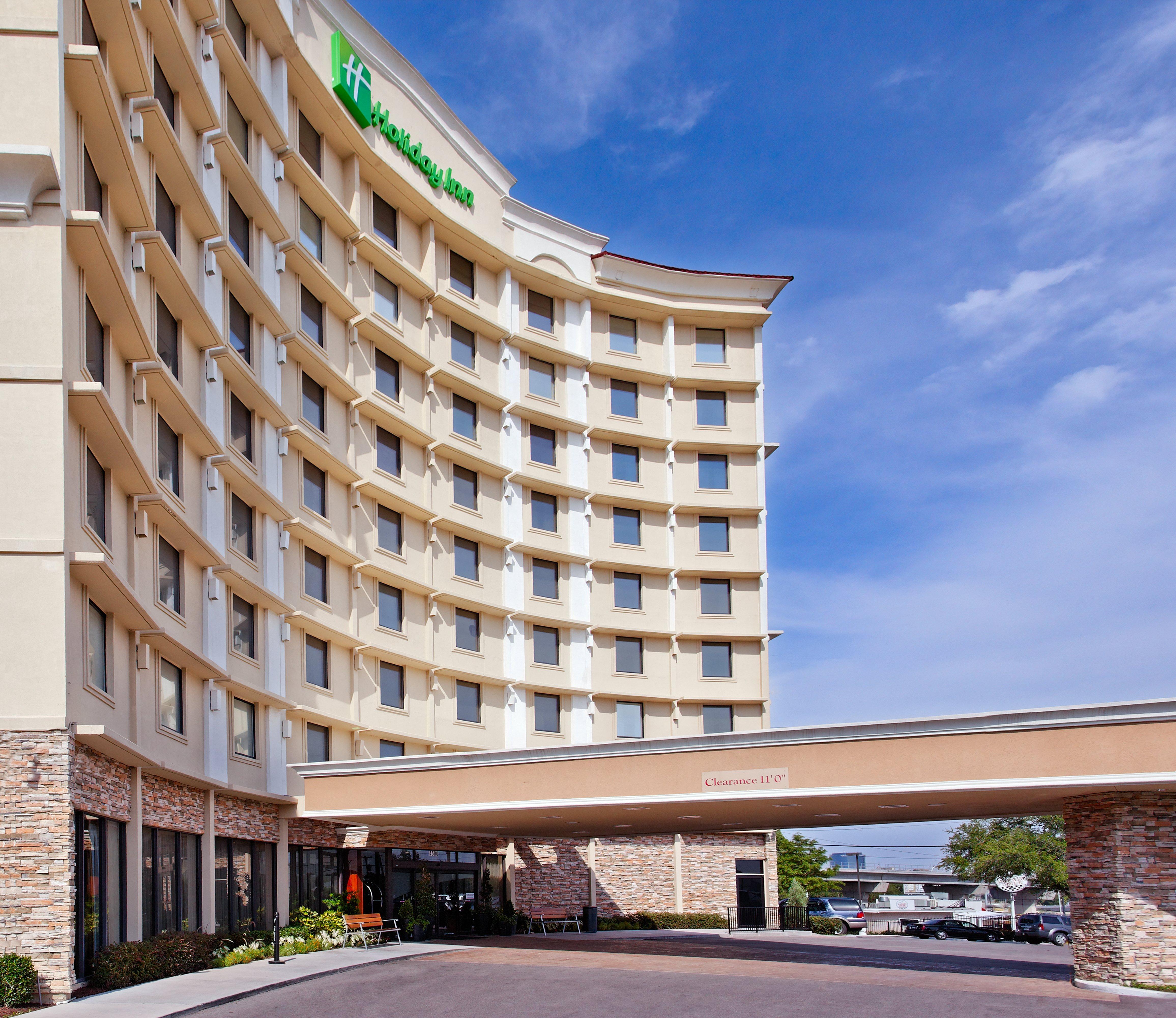 Holiday Inn Express Dallas Market Center By Ihg Экстерьер фото